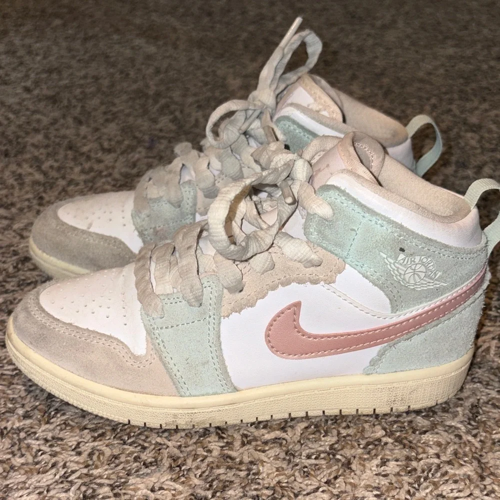 Kids Nike Air Jordan 1 Mid SE GS 